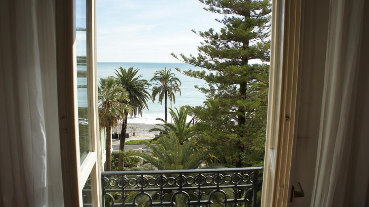 Regina Sur La Plage Menton Exteriör bild