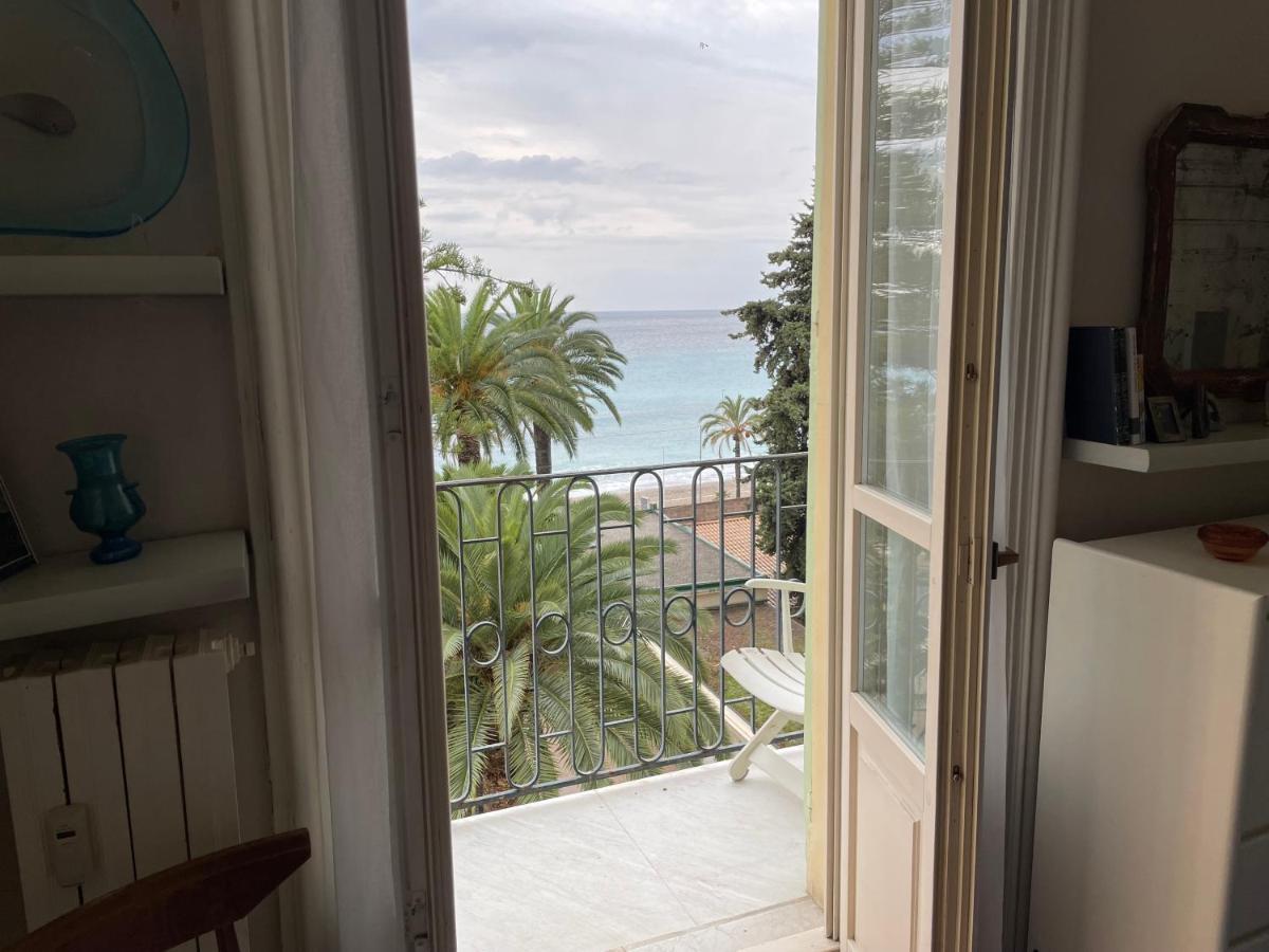 Regina Sur La Plage Menton Exteriör bild